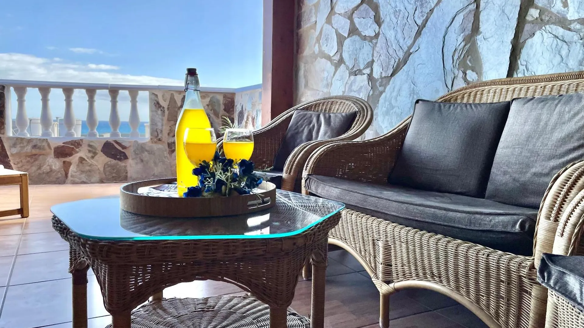 Apartment Chabela'S Seaview Penthouse & Spa Lajita